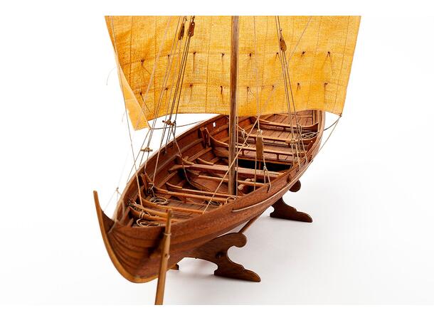 Roar Ege Viking skip 1:24  tre skrog Billing Boats